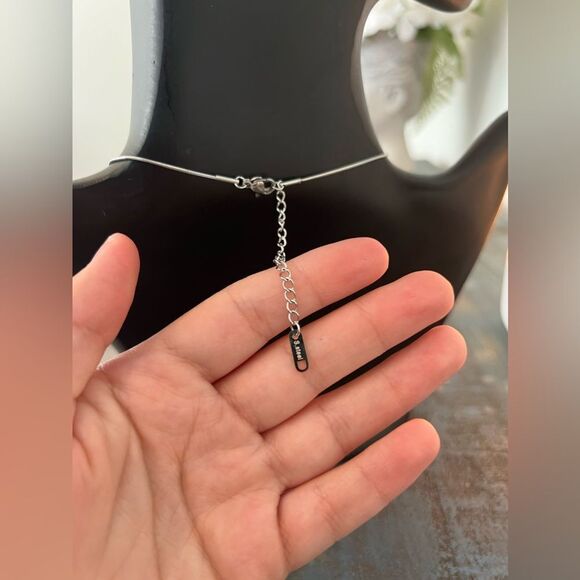 Silver Teardrop Pendant Necklace - Picture 11 of 13